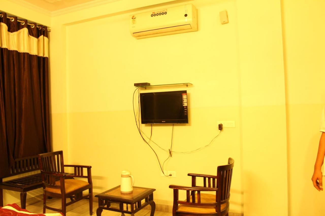 Hotel The Chit Chat Palace ジャイプール エクステリア 写真